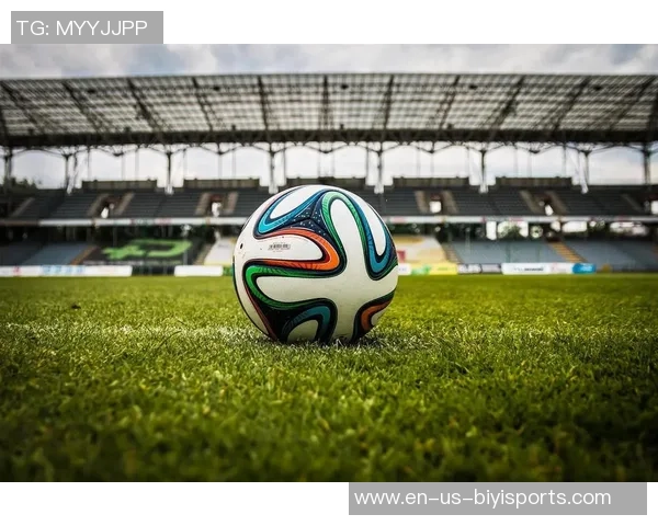 足球完美中锋的标准与典范解析如何定义现代足球的终结者